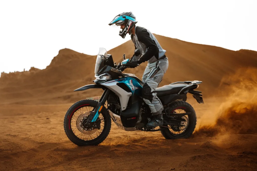 CFMOTO 800MT-X 2025