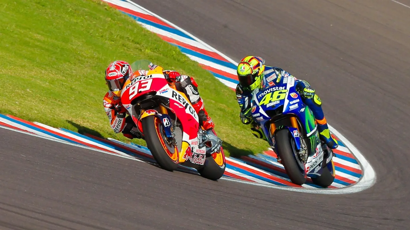 Marquez - Rossi MotoGP Argentina 2015